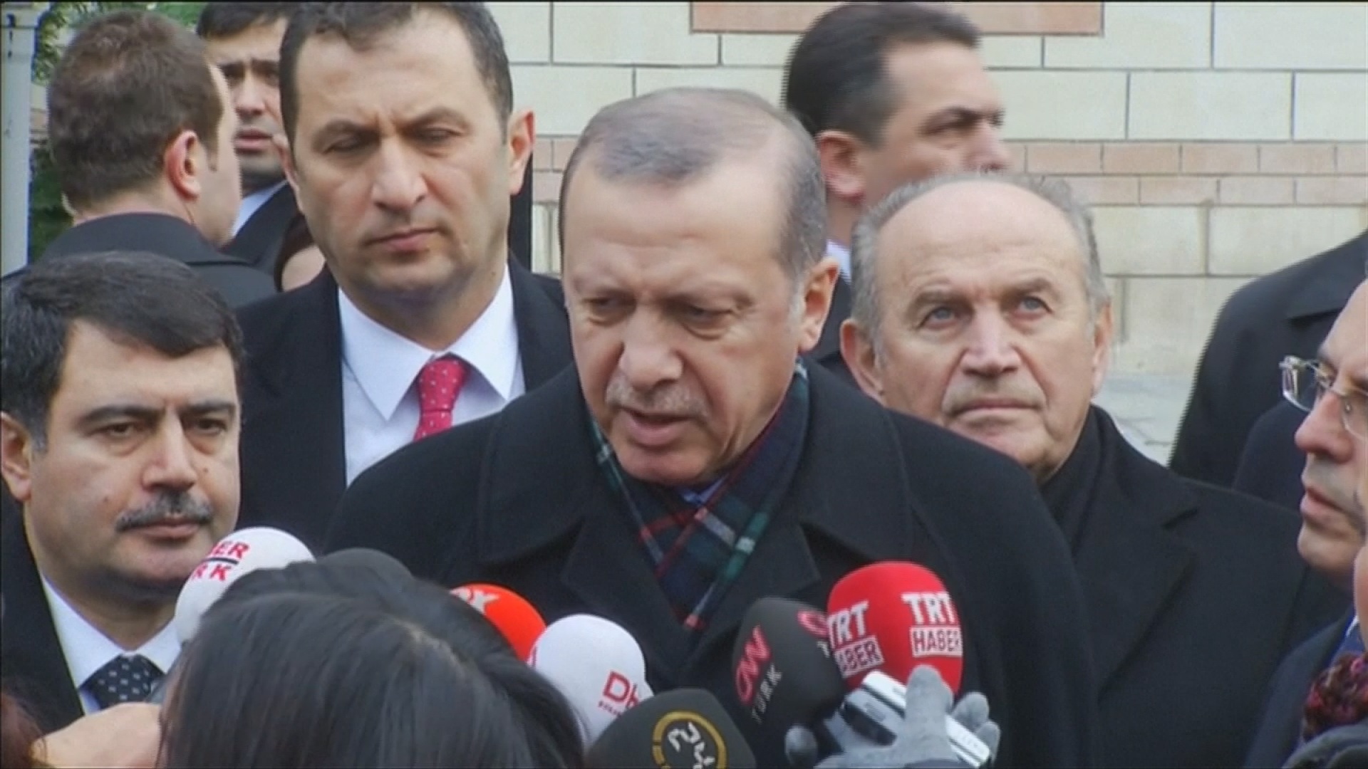 ئەردۆغان بۆ لەیلا زانا: پێویستە پێشتر سوێند بخوات